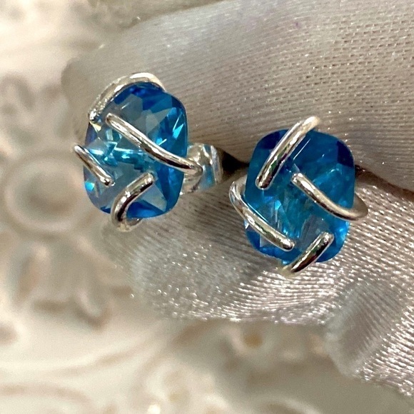 Handmade Blue Topaz Rectangular Cushion Gemstone Sterling Silver Earrings 8Ct - Picture 9 of 15